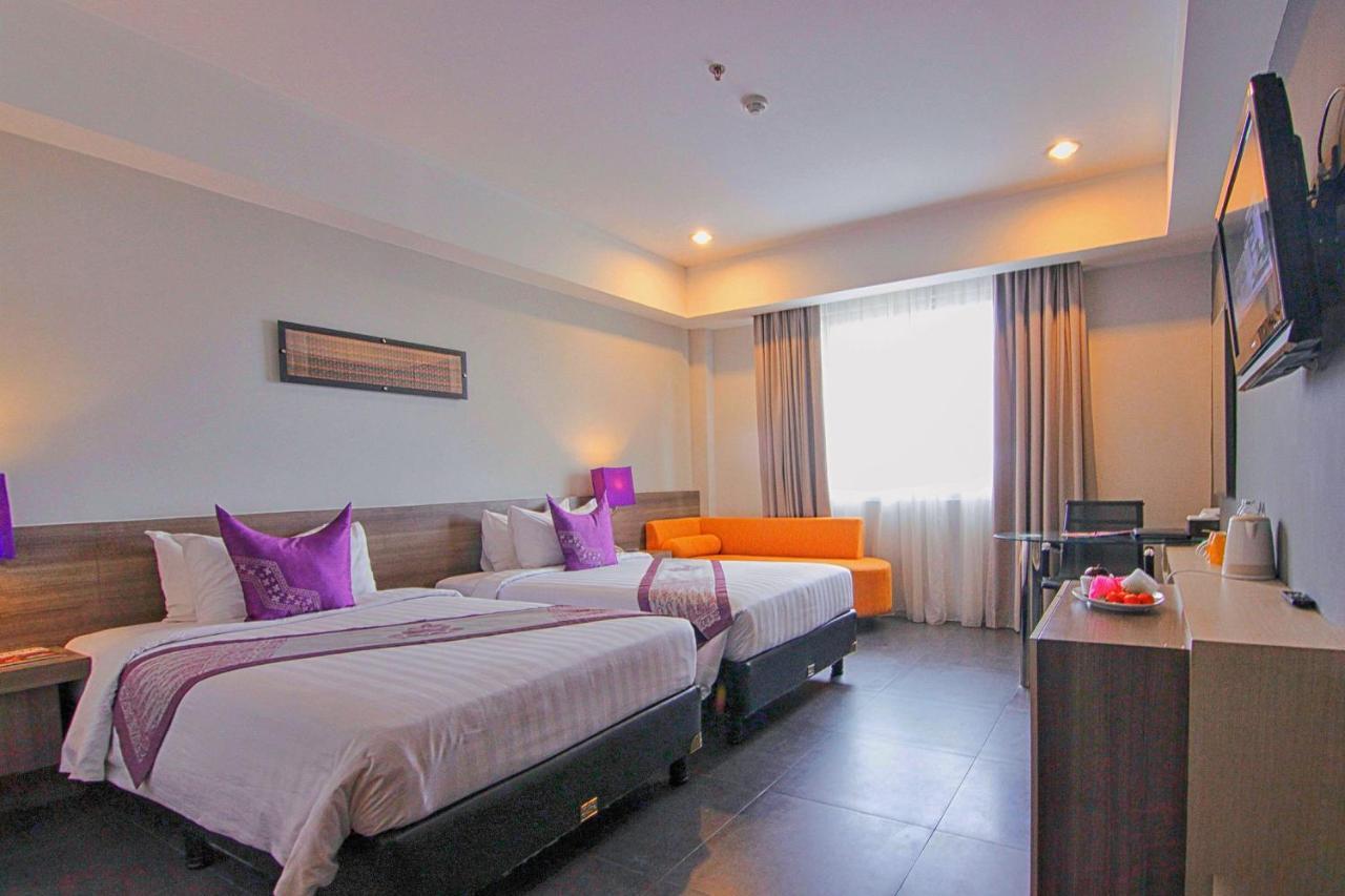 Hotel Truntum Padang Esterno foto