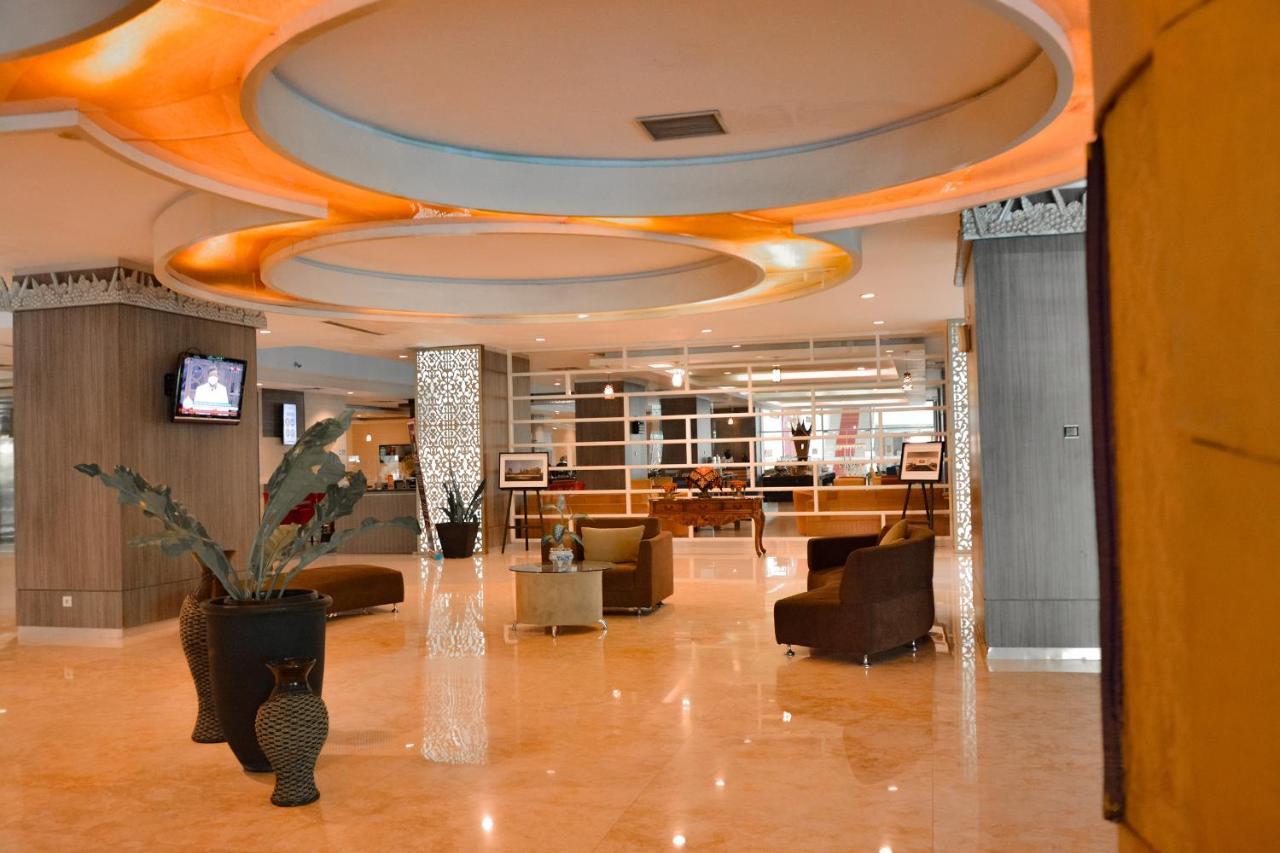 Hotel Truntum Padang Esterno foto