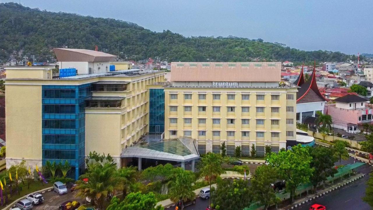 Hotel Truntum Padang Esterno foto