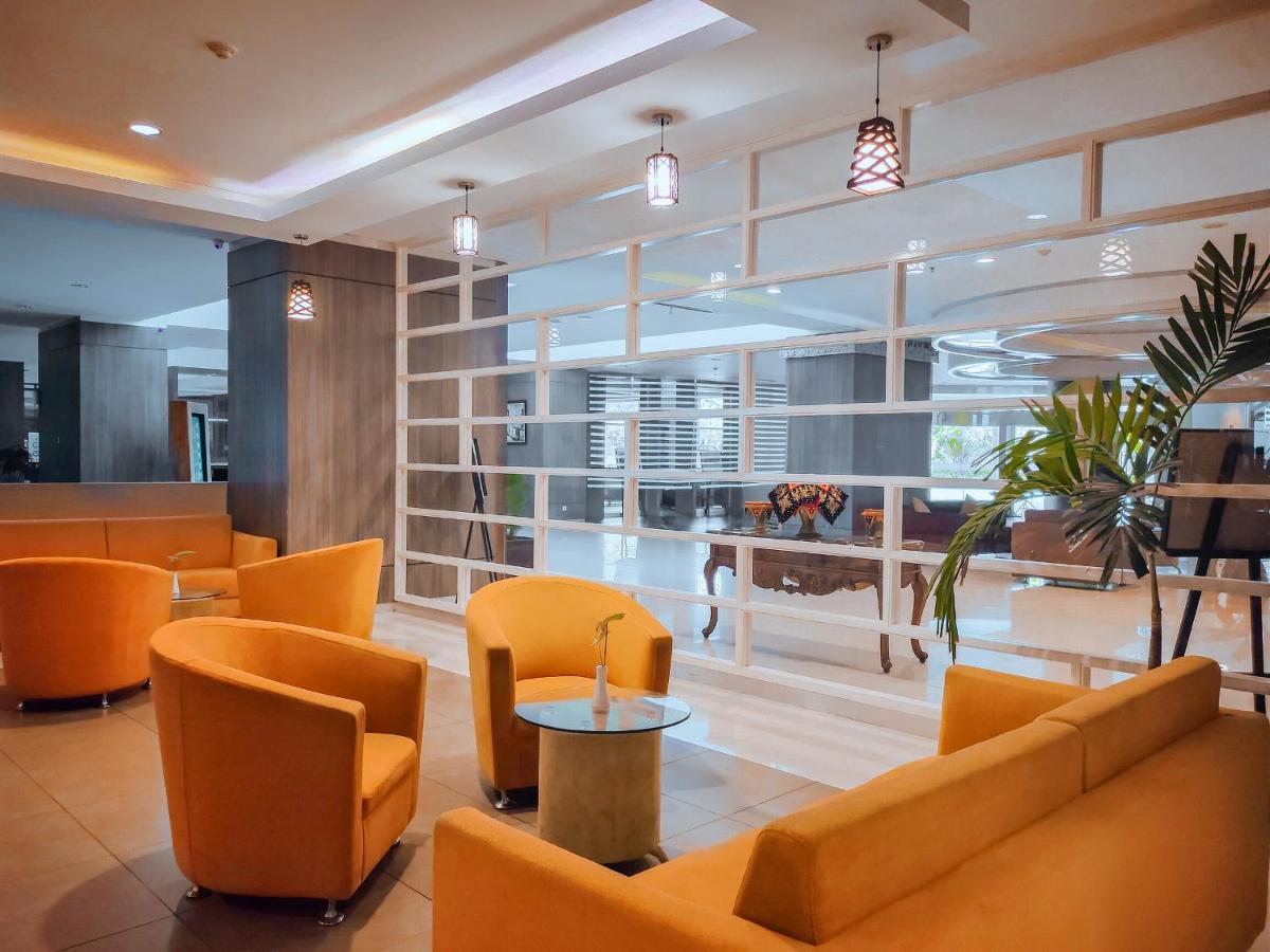 Hotel Truntum Padang Esterno foto