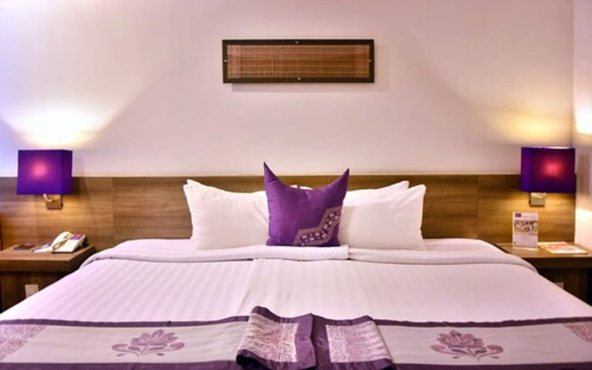 Hotel Truntum Padang Esterno foto