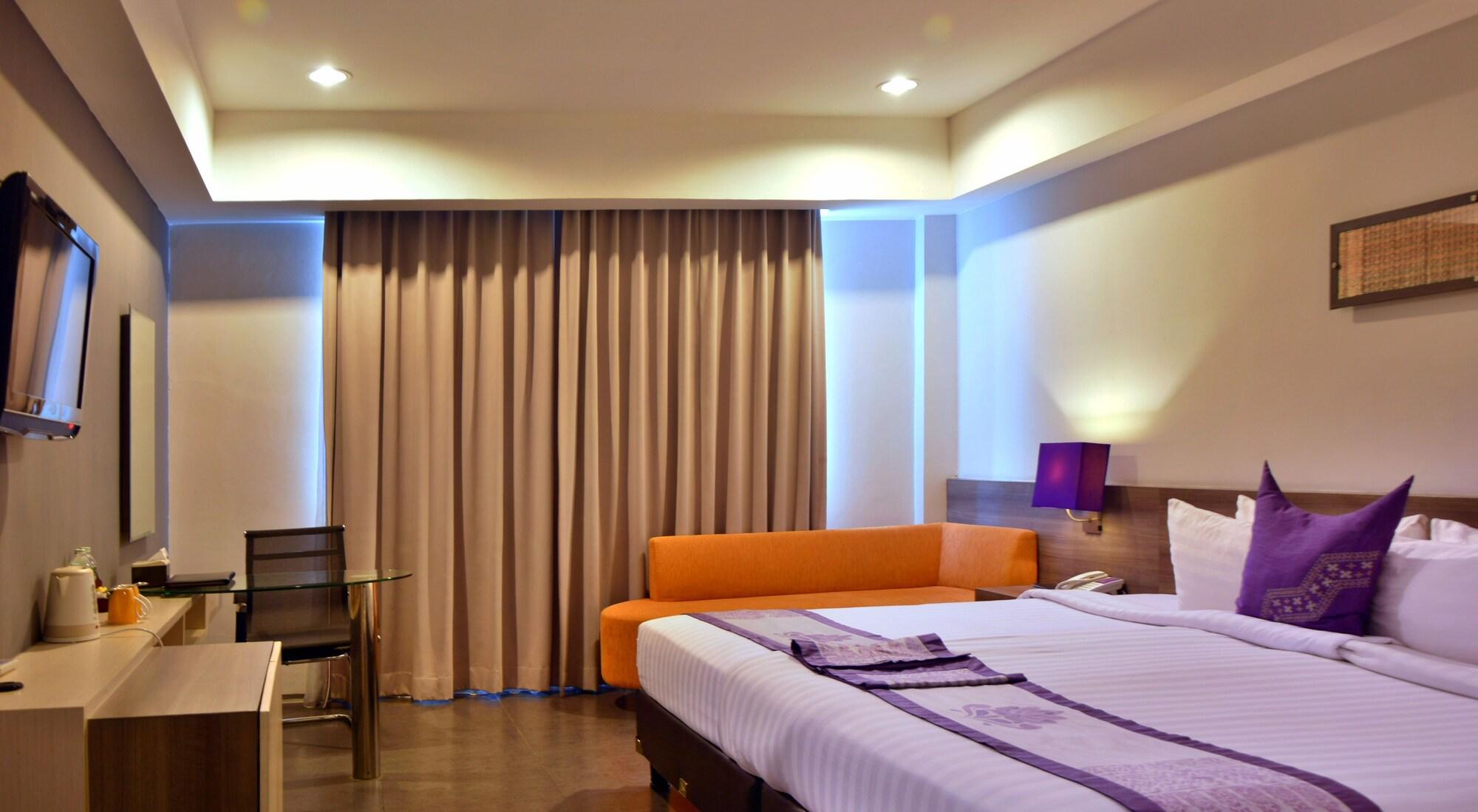 Hotel Truntum Padang Esterno foto