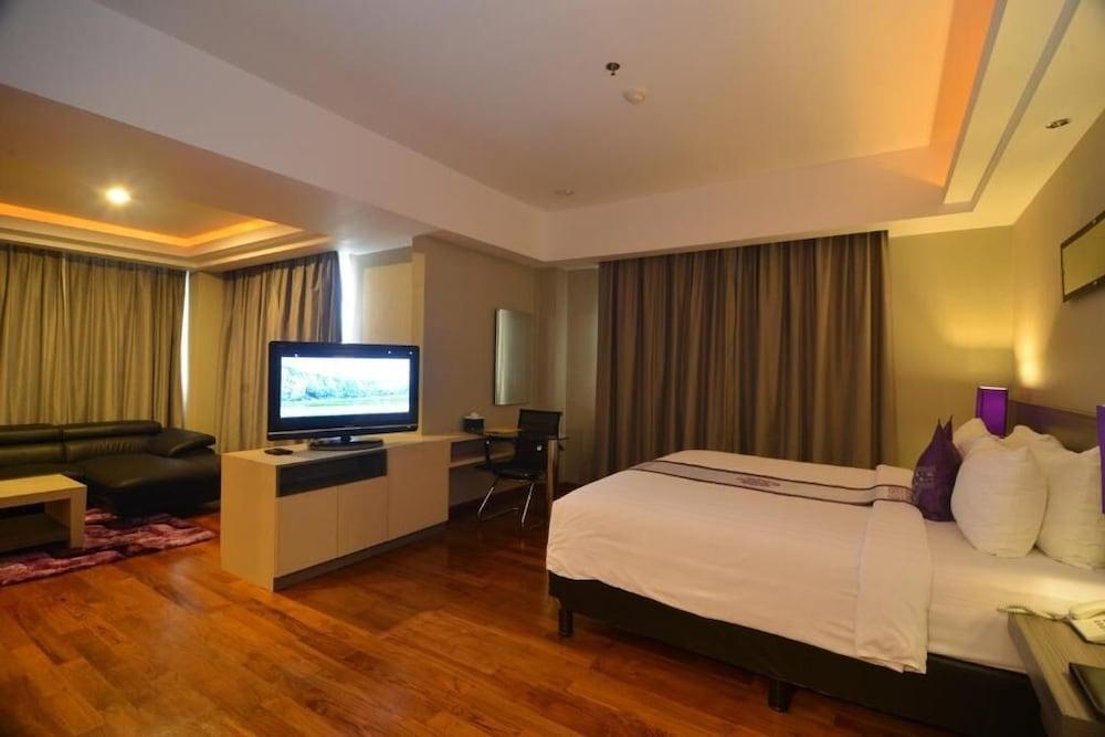 Hotel Truntum Padang Esterno foto