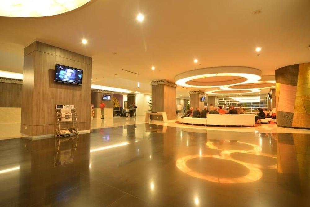 Hotel Truntum Padang Esterno foto