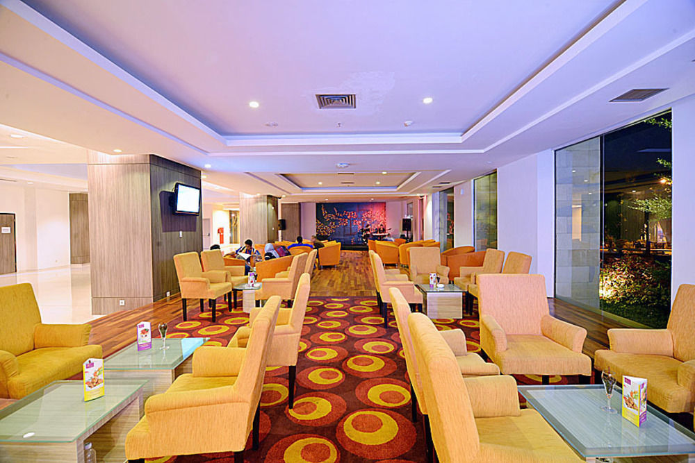 Hotel Truntum Padang Esterno foto