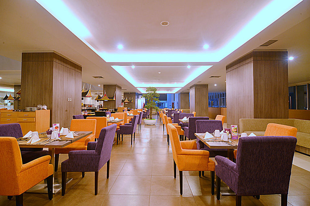 Hotel Truntum Padang Esterno foto